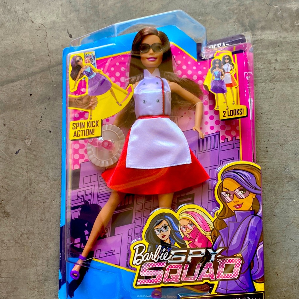 Barbie spy squad